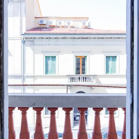 Big Outside Ztl Zone Apartment Florence